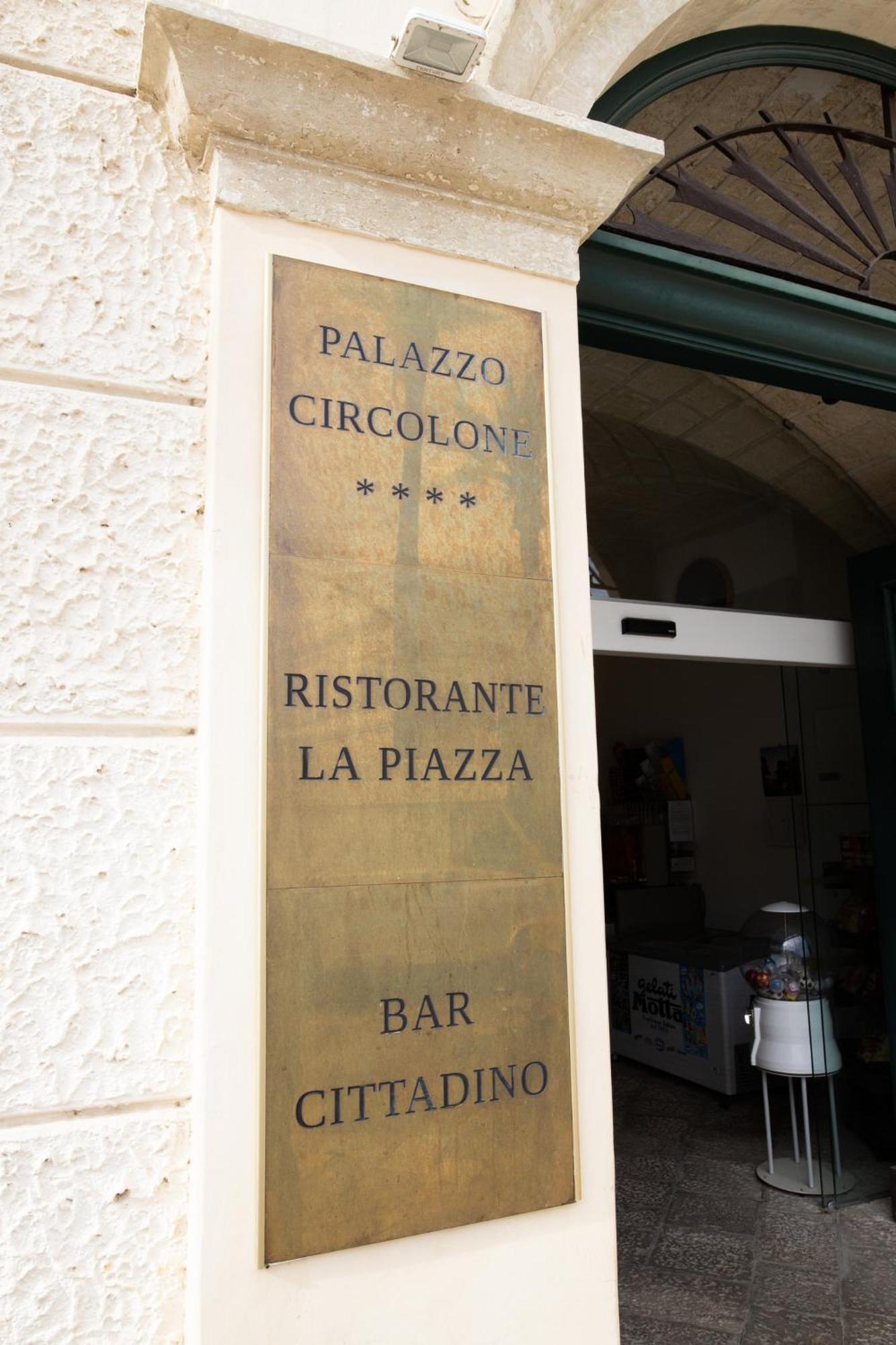 Palazzo Circolone Hotel Poggiardo Ngoại thất bức ảnh
