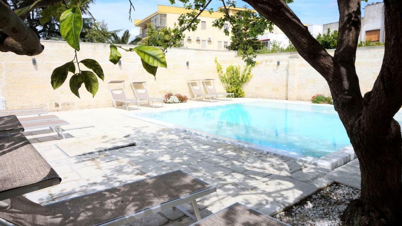 Palazzo Circolone Hotel Poggiardo Ngoại thất bức ảnh